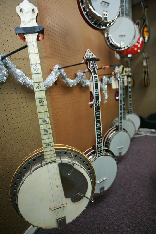 The Fifth String Midtown Monthly